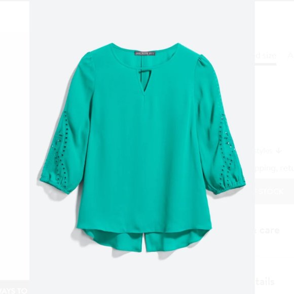 Market & Spruce Hersten Embroidery Detail Top - Picture 2 of 2